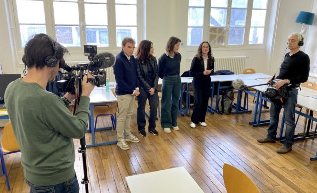 Pôle Junior de #JamaisSansElles sur France 3 :  intervention en milieu scolaire